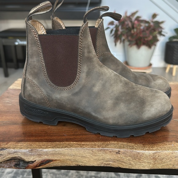 Chelseas in Rustic Brown - Picture 3 of 5